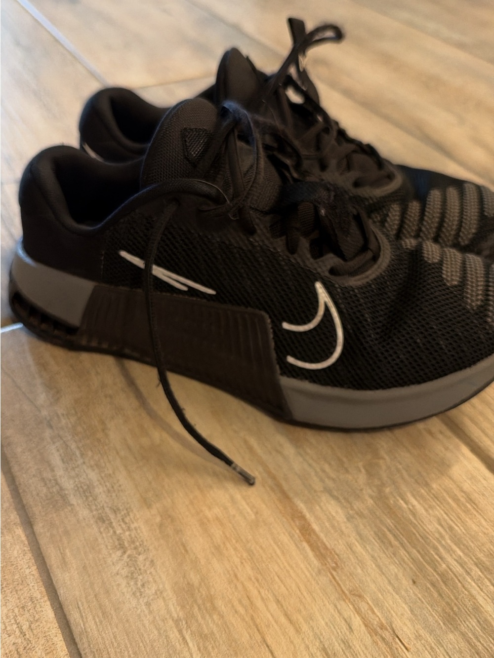 Nike womens Black Metcon 9 Lifting Trainer Athletic Shoes size 9.5